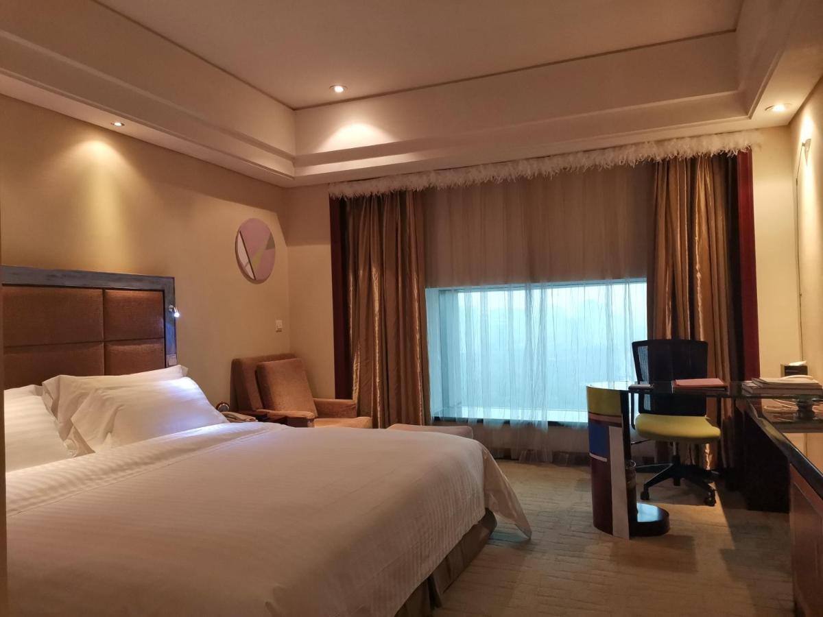 Daysun International Hotel Guangzhou Buitenkant foto